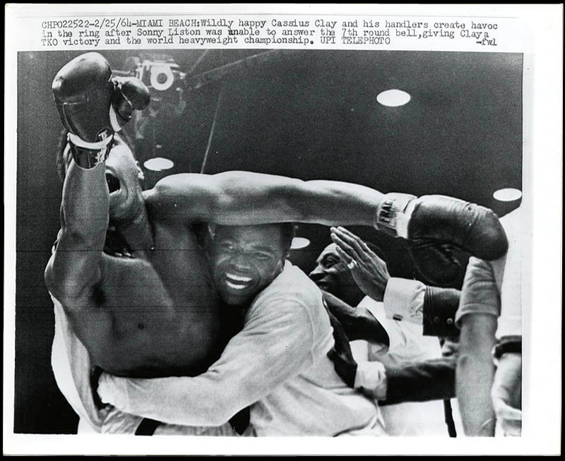 Cassius Clay vs. Sonny Liston I (1964) Original Wire Photograph