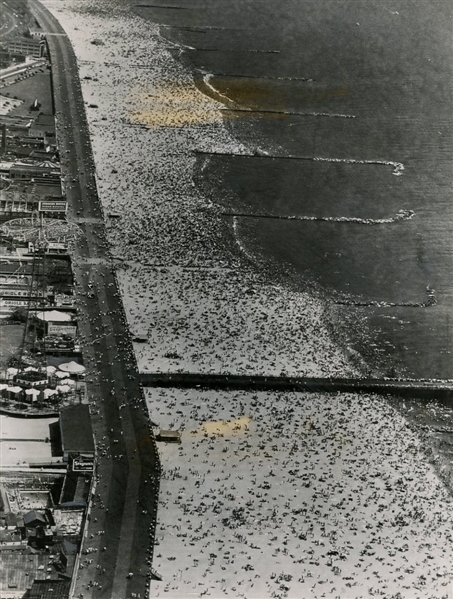 1948 Original Coney Island Wire Photograph (9 x 12)